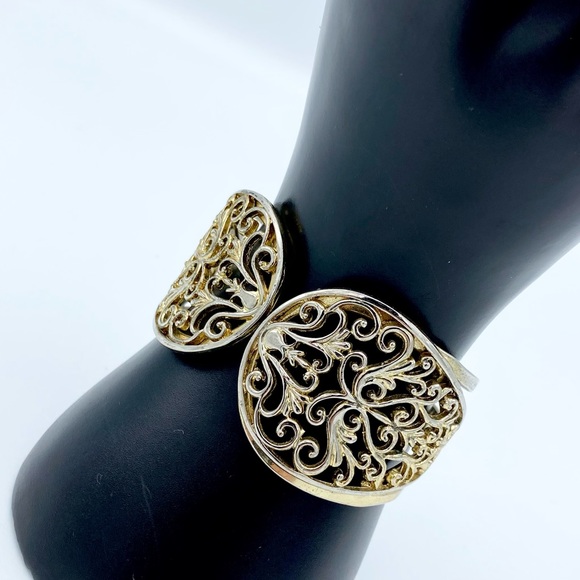 FREE w/Purchase Ornate Gold Tone Oval Shaped Clamper Bracelet - Picture 13 of 15